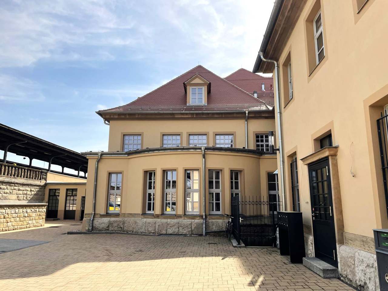 Sanierter Bahnhof Zeitz